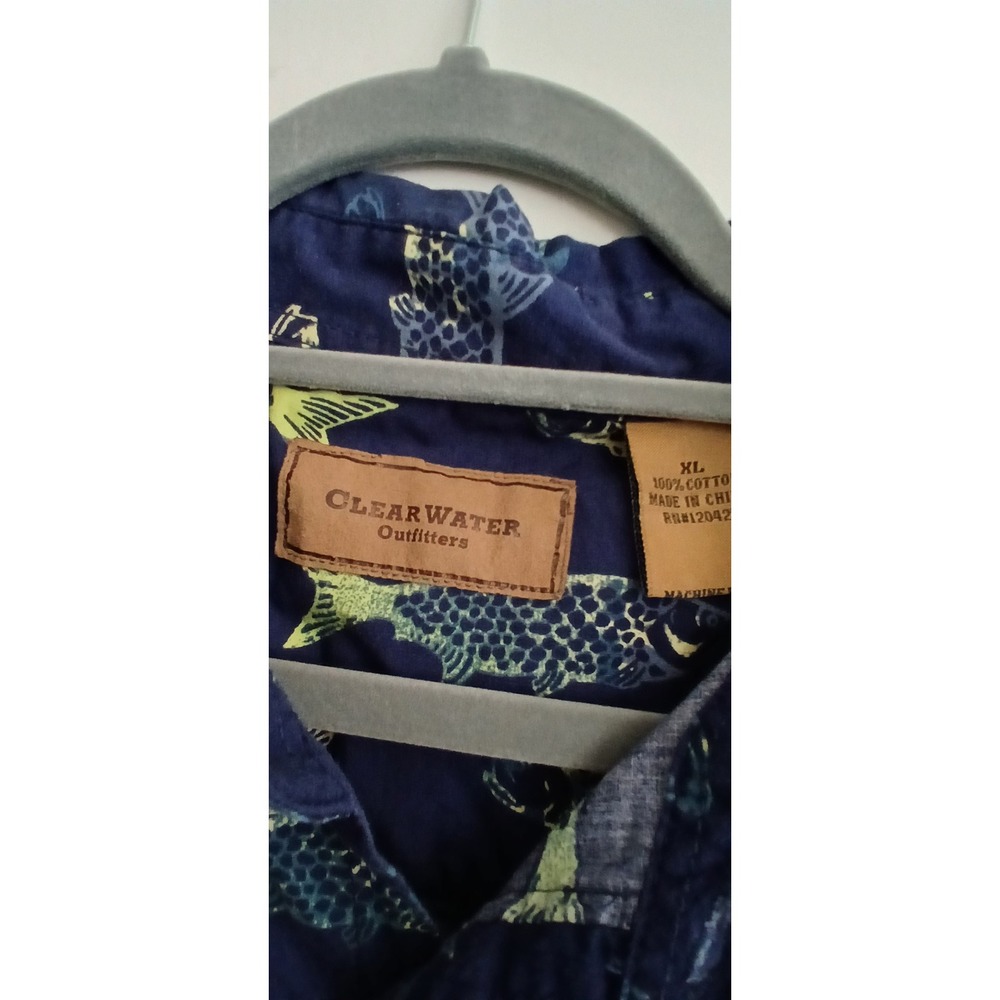 Clearwater Outfitters Mens XL Blue Fish Print Cotton Short Sleeve Button Down - Picture 3 of 3